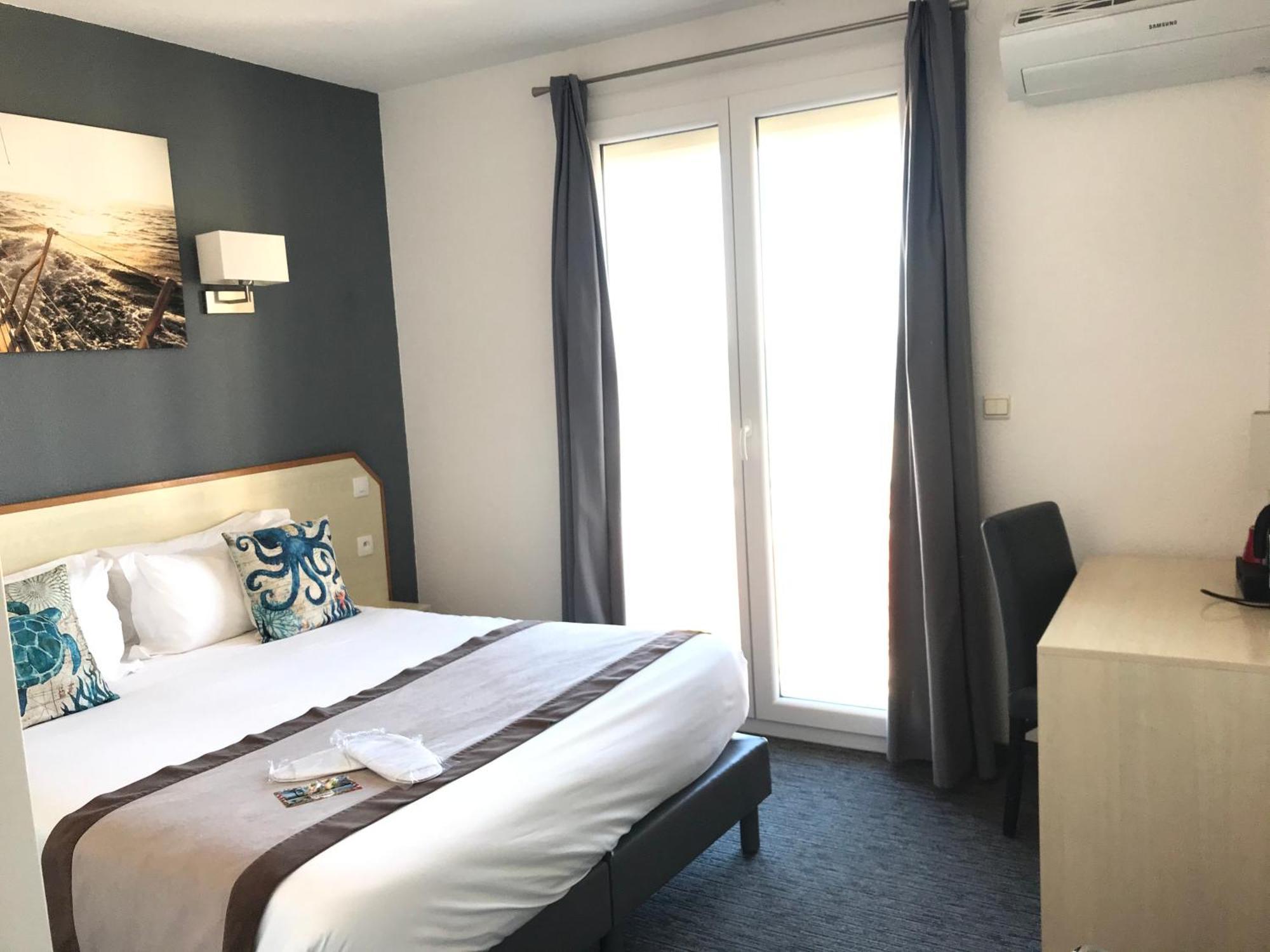 Le Regina Hotel Et Restaurant Canet-Plage Εξωτερικό φωτογραφία