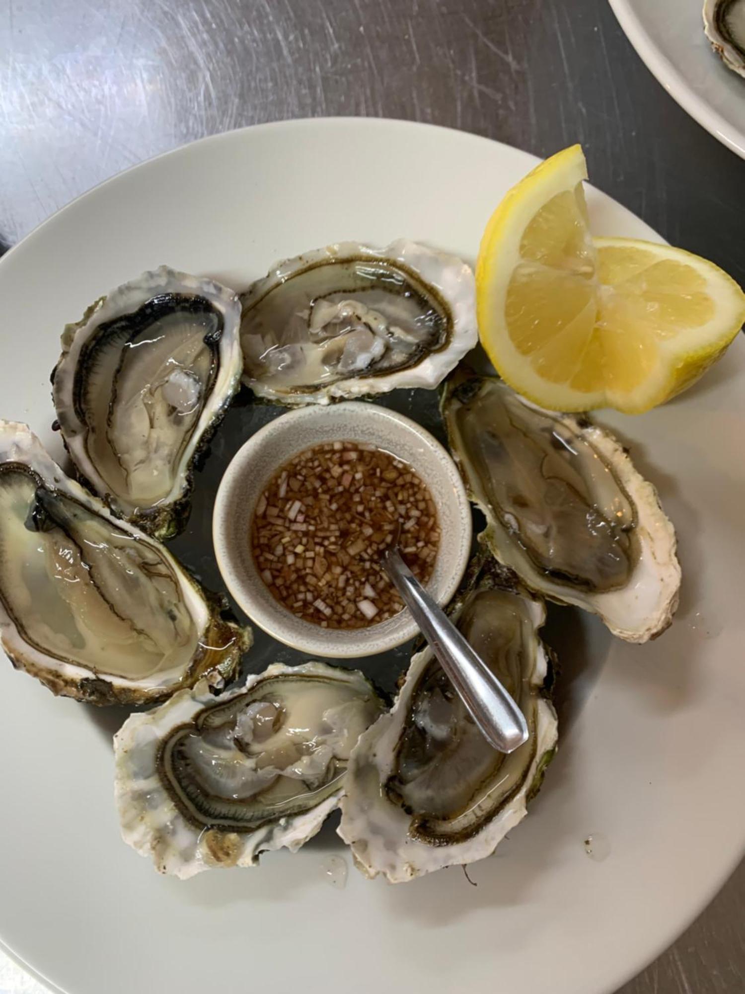 Le Regina Hotel Et Restaurant Canet-Plage Εξωτερικό φωτογραφία